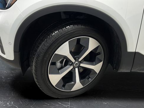 Used 2023 Volvo XC40 B5 Plus w/ Driver Assist Package AWD/4WD image 36