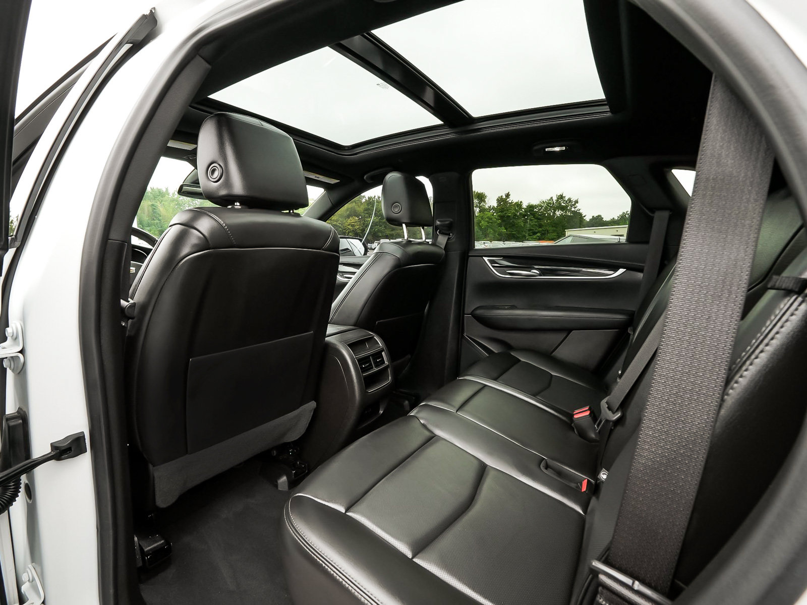 Used 2022 Cadillac XT5 Premium Luxury AWD/4WD image 37