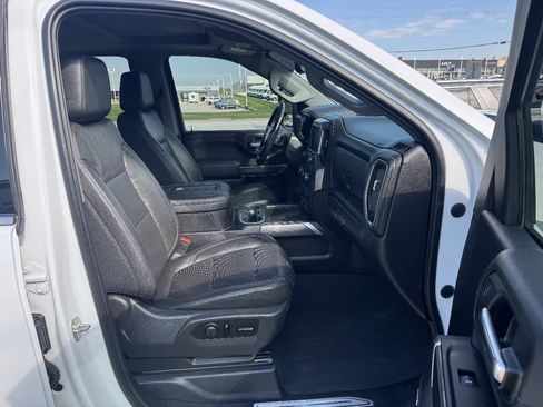 Used 2020 Chevrolet Silverado 3500 LTZ w/ LTZ Plus Package AWD/4WD image 14