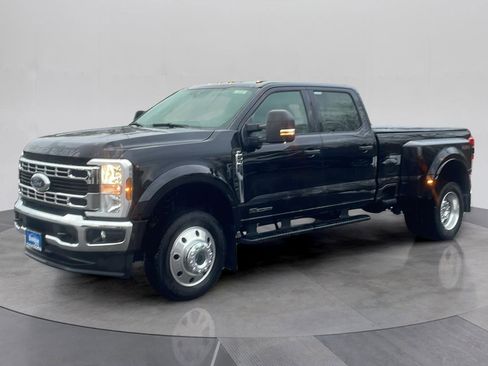 Certified 2025 Ford F450 XLT w/ 360-Degree Camera Package image 1