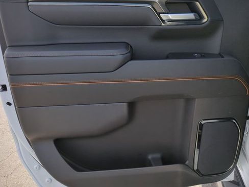 Used 2025 GMC Sierra 1500 AT4 w/ AT4 Premium Package image 28