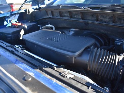 Certified 2022 Chevrolet Silverado 1500 LT w/ Z71 Off-Road Package image 31