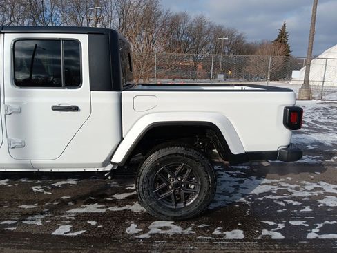 New 2026 Jeep Gladiator Sport image 3