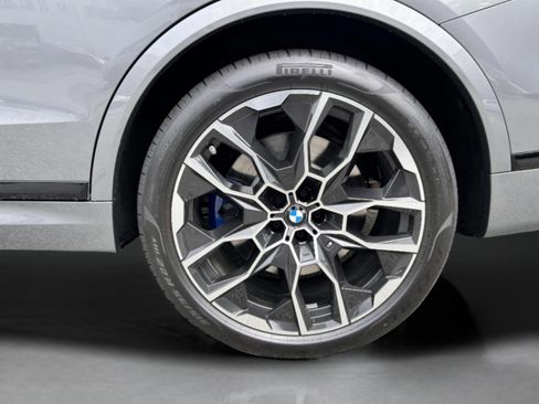 Used 2026 BMW X7 M60i image 37