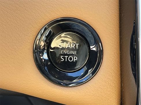 New 2025 Nissan Armada Platinum Reserve image 18