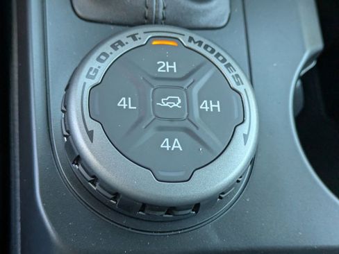 New 2025 Ford Bronco Badlands image 23