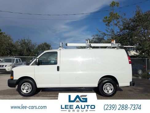 Used 2015 Chevrolet Express 2500 image 6