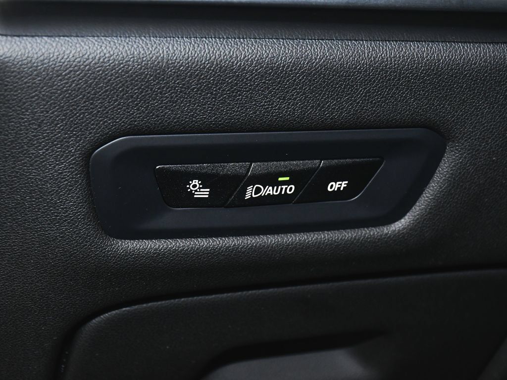 Used 2026 BMW X5 xDrive40i AWD/4WD image 19