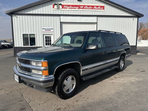Used 1997 Chevrolet Suburban 4WD w/ Preferred Equipment Group 2 image 1