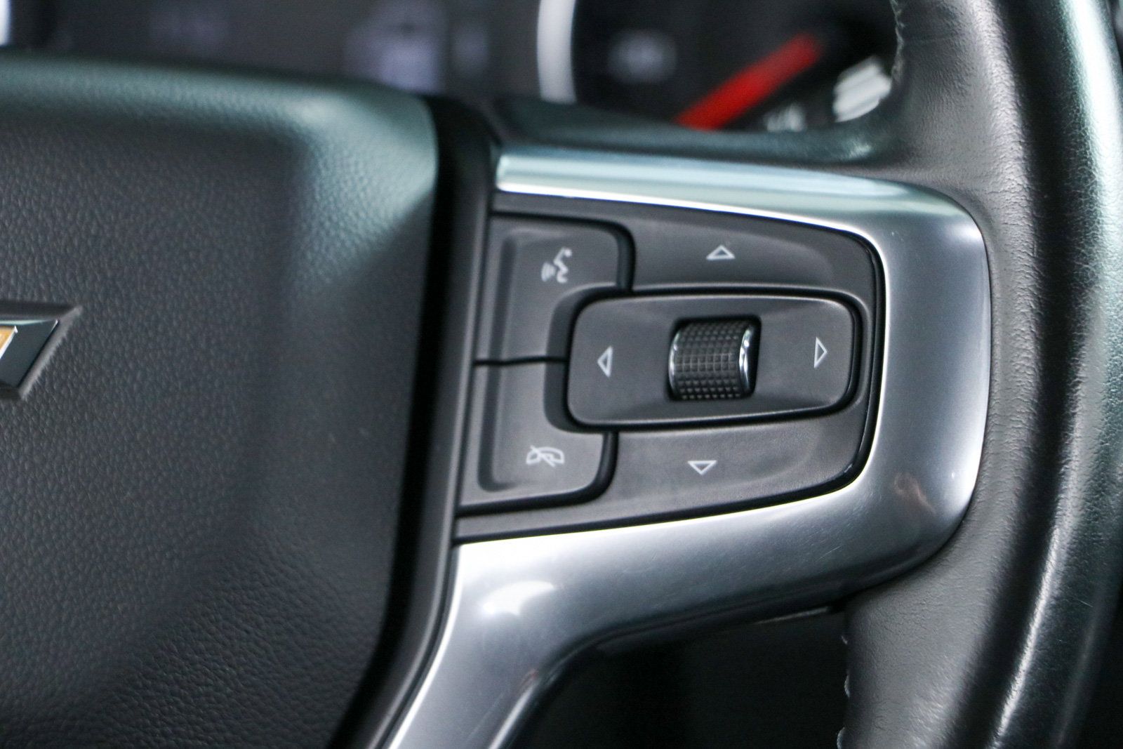 Used 2020 Chevrolet Blazer LT FWD image 14