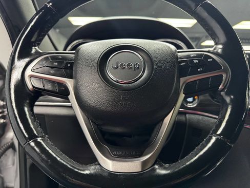 Used 2020 Jeep Grand Cherokee Limited w/ Luxury Group II image 21