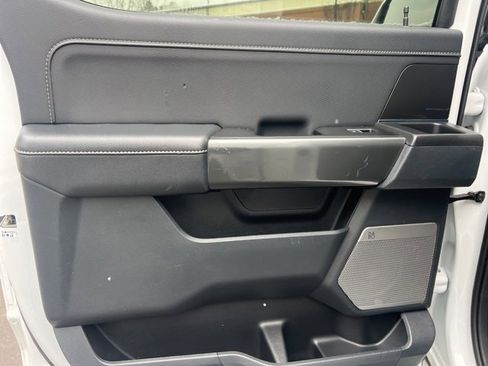 Used 2022 Ford F150 XLT w/ Equipment Group 302A High image 16