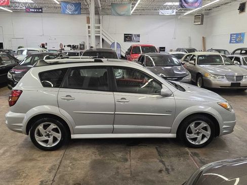 Used 2007 Pontiac Vibe w/ Sun And Sound Package FWD image 7