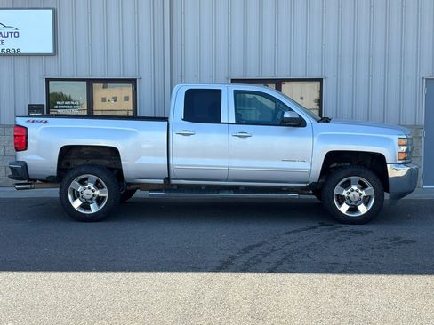 Used 2016 Chevrolet Silverado 2500 LT AWD/4WD image 2