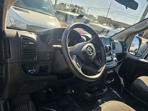 Used 2022 RAM ProMaster 2500 FWD image 9