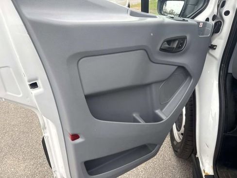 Used 2019 Ford Transit 250 148 Low Roof RWD image 17