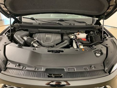 Used 2025 Buick Enclave Avenir w/ Super Cruise Package AWD/4WD image 44