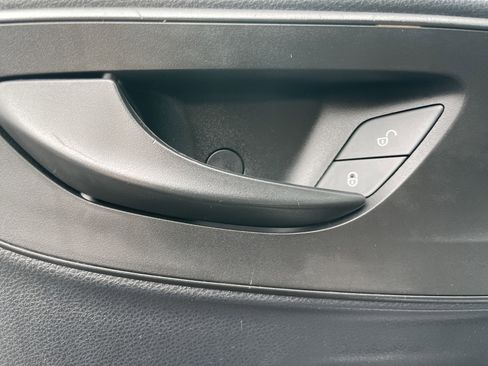 Used 2019 Mercedes-Benz Sprinter 1500 image 30