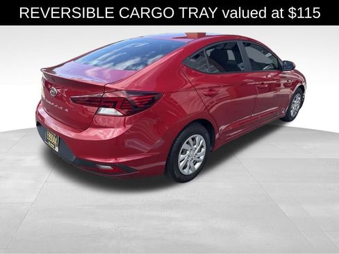 Used 2020 Hyundai Elantra SE FWD image 3