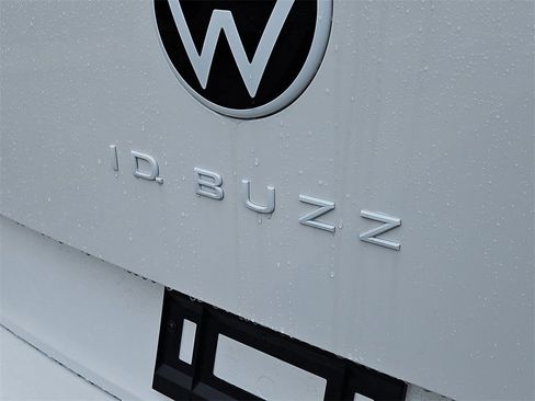New 2025 Volkswagen ID. Buzz Pro S image 5