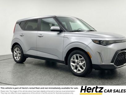 Used 2025 Kia Soul LX w/ LX Technology Package