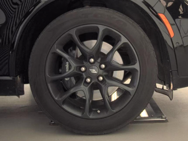 Used 2021 Dodge Durango R/T w/ Tow 'N Go Group AWD/4WD image 8