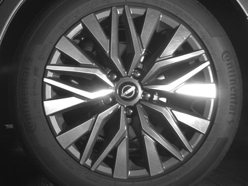 Used 2025 Nissan Altima 2.5 SV image 14