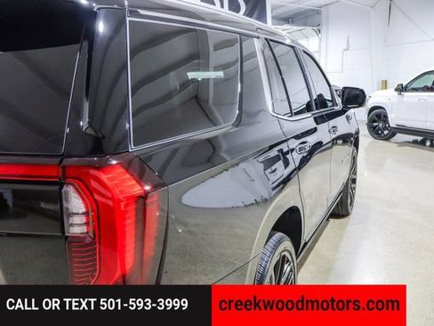 Used 2025 GMC Yukon Denali Ultimate AWD/4WD image 31