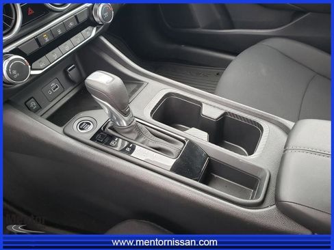 Certified 2025 Nissan Sentra S image 32