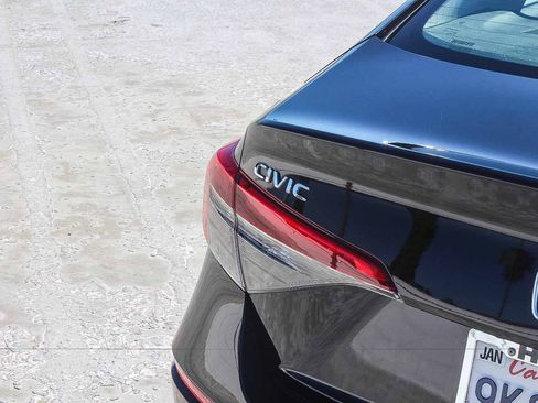 Used 2024 Honda Civic LX image 7