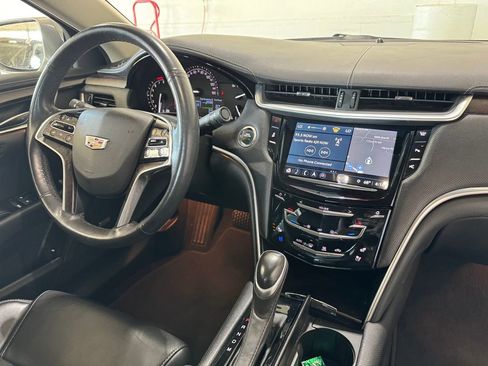 Used 2019 Cadillac XTS Luxury image 30