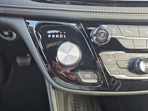 New 2026 Chrysler Pacifica Limited image 26