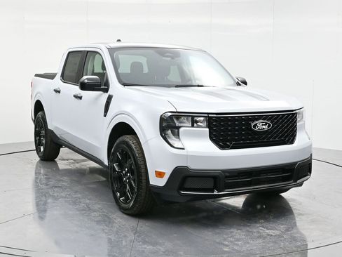 New 2025 Ford Maverick XLT w/ XLT Luxury Package image 3