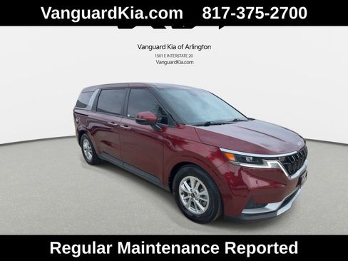 Used 2024 Kia Carnival LX FWD image 2