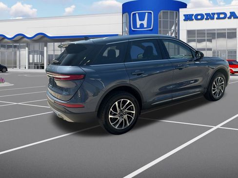 Used 2022 Lincoln Corsair AWD image 9