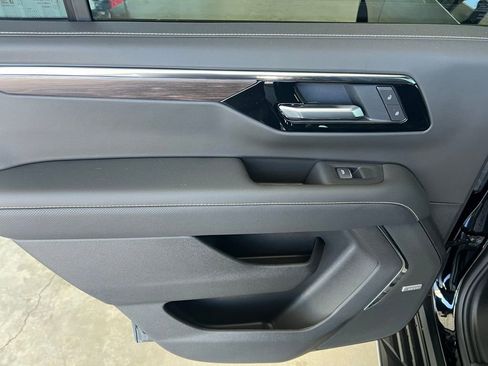 New 2025 Chevrolet Tahoe Premier w/ Sun And Tow Package image 17