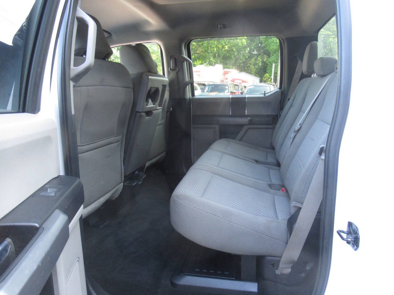 Used 2017 Ford F250 XLT AWD/4WD image 10