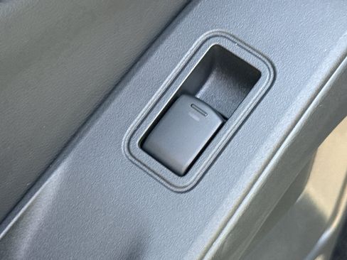 New 2026 Nissan Frontier SV AWD/4WD image 31