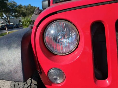 Used 2018 Jeep Wrangler Unlimited Sport S image 10