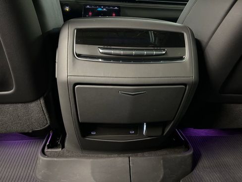 Used 2025 Cadillac Escalade ESV Sport w/ Touring Package AWD/4WD image 35