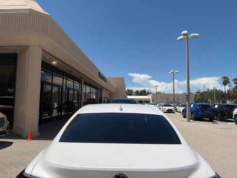 Used 2020 Lexus ES 350 w/ Premium Package FWD image 5