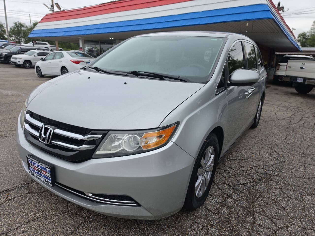 Used 2014 Honda Odyssey EX image 1