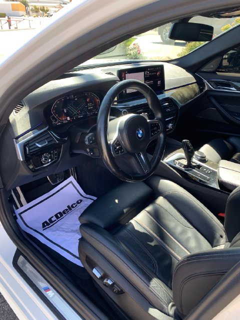 Used 2023 BMW 540i w/ M Sport Package RWD image 13