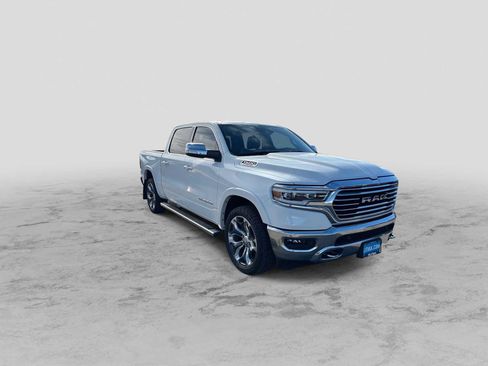 Certified 2022 RAM 1500 Limited w/ Cold Weather Group image 2