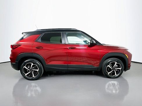 Used 2023 Chevrolet TrailBlazer RS w/ Sun and Liftgate Package AWD/4WD image 8