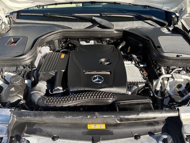 Used 2018 Mercedes-Benz GLC 300 4MATIC image 21