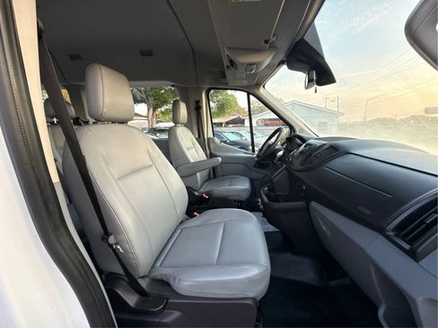 Used 2017 Ford Transit 350 XL RWD image 21
