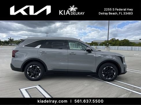 New 2026 Kia Sorento S w/ S Panoramic Sunroof Package FWD image 2