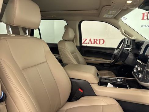 Certified 2022 Ford Expedition Max XLT image 16