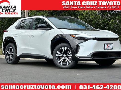 Certified 2025 Toyota bZ4X FWD image 1